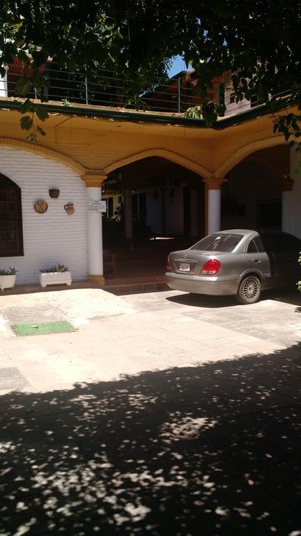 Residencia Leones De Castilla Hotel Asunción Exterior photo